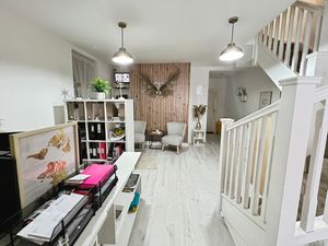 Treatment room- click for photo gallery